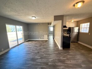 1502 Waverly Way in Monroe, GA - Building Photo - Building Photo