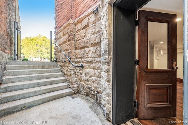 701 W Canfield St in Detroit, MI - Building Photo - Building Photo