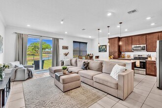 1133 Rio Ct in Lighthouse Point, FL - Building Photo - Building Photo