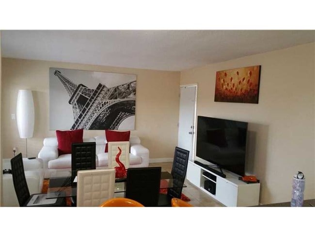 property at 6206 SW 131st Pl