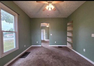2026 Ash St in Terre Haute, IN - Building Photo - Building Photo