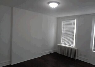 117 57th St, Unit 2 in West New York, NJ - Foto de edificio - Building Photo