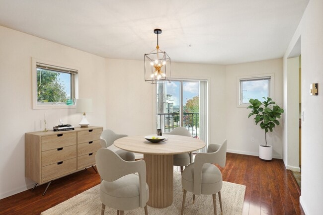 7311 15th Ave NW, Unit 203 in Seattle, WA - Building Photo - Building Photo