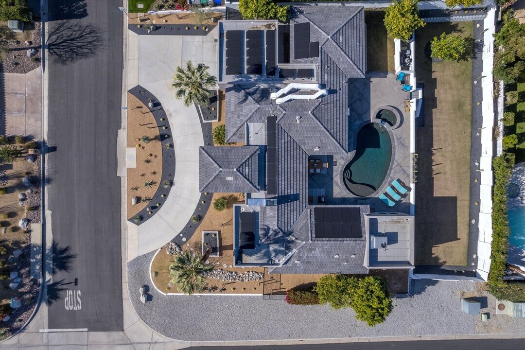 72992 Bel Air Rd in Palm Desert, CA - Building Photo