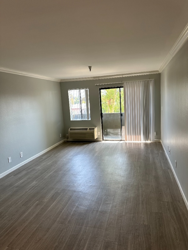 5811 Tujunga Ave in Los Angeles, CA - Building Photo - Building Photo