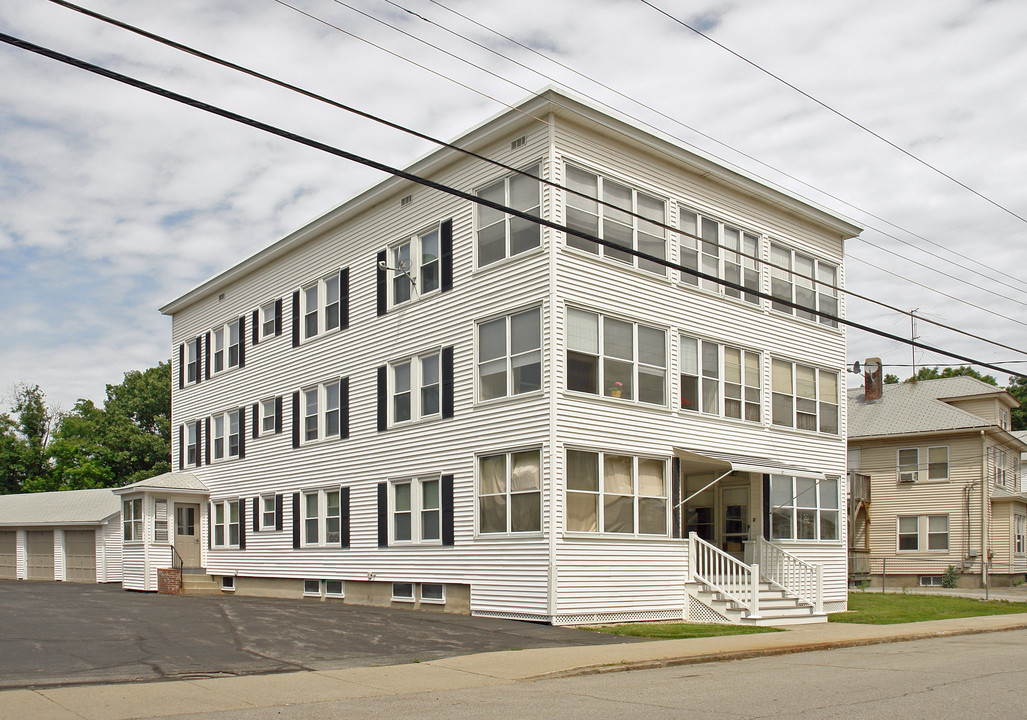 108 Allds St in Nashua, NH - Building Photo