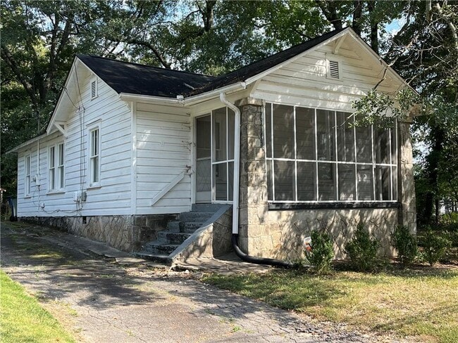 property at 1603 Tallulah St NW