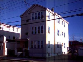 331-341 Douglas Ave in Providence, RI - Building Photo - Building Photo