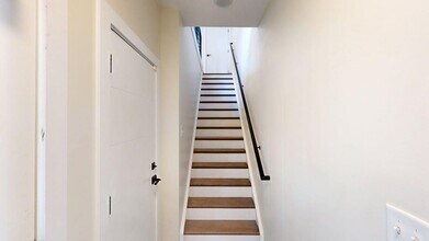 1211 Minter Pl in Charlotte, NC - Building Photo - Building Photo