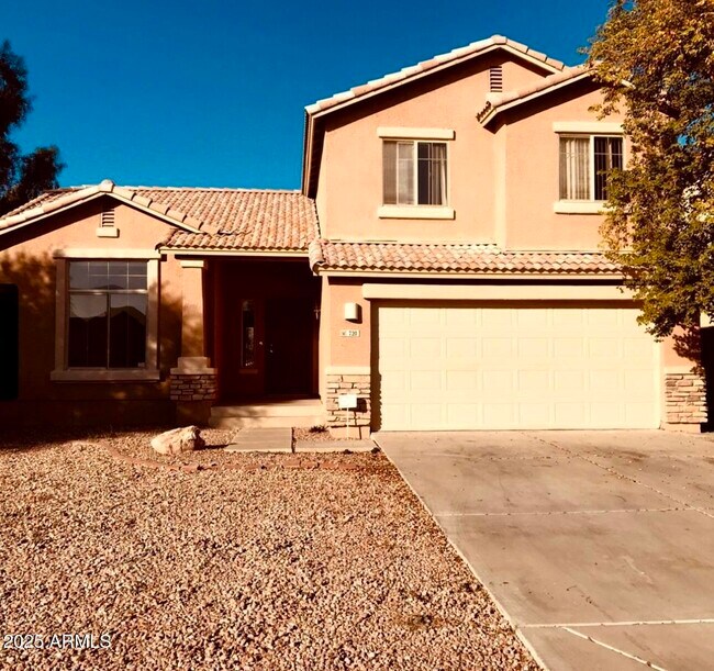 720 E Eagle Ln in Gilbert, AZ - Building Photo - Building Photo