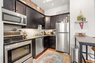 26 E Springfield St, Unit 2 in Boston, MA - Foto de edificio - Building Photo