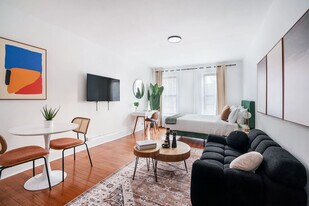 444 W 48th St in New York, NY - Building Photo