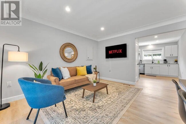 property at 36 Cloke Ct