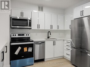 377 Ridelle Ave in Toronto, ON - Building Photo - Building Photo