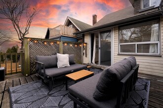 23 Parkside Dr in Toronto, ON - Building Photo - Building Photo