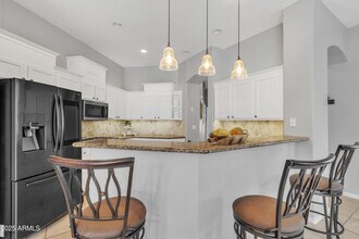 2213 E Constance Wy in Phoenix, AZ - Building Photo - Building Photo