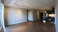 229 Park Ave, Unit 208 in Clarendon Hills, IL - Building Photo - Building Photo