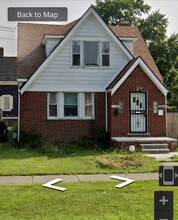 20642 Moross Rd in Detroit, MI - Foto de edificio - Building Photo