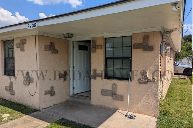 property at 2908 Wipprecht St