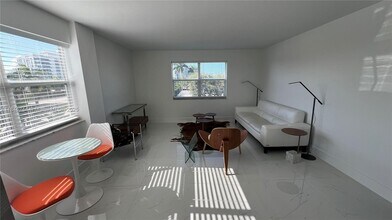 619 Orton Ave in Fort Lauderdale, FL - Building Photo - Building Photo
