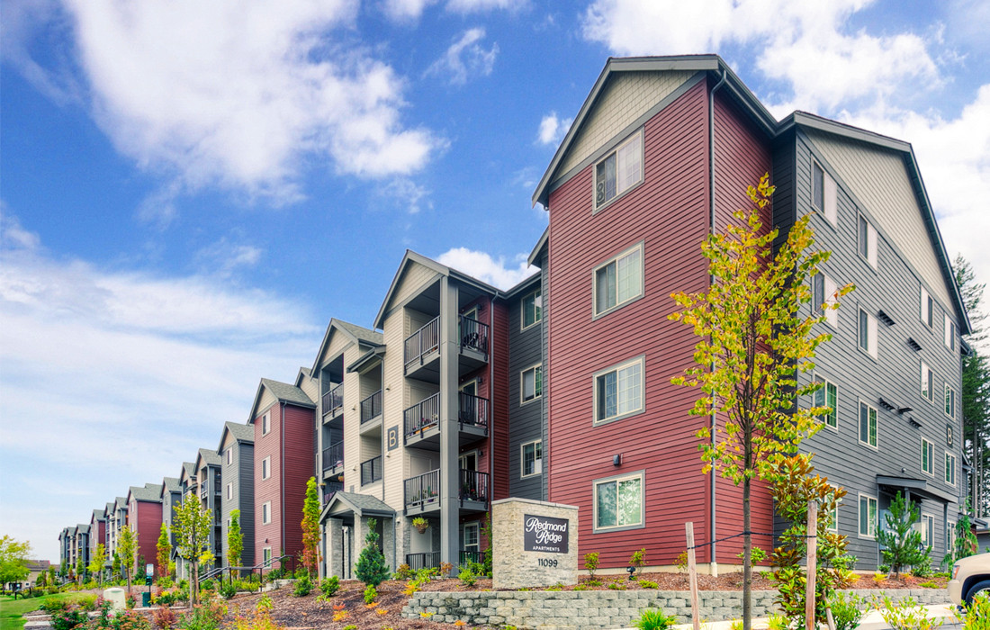 Redmond Ridge in Redmond, WA - Foto de edificio