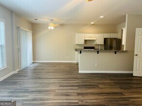 4192 Royal Regency Cir in Kennesaw, GA - Building Photo - Building Photo