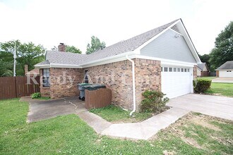 4496 Green Creek in Memphis, TN - Building Photo - Building Photo