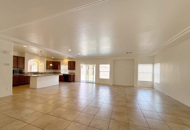 6356 Tomahawk Mill Ct in Las Vegas, NV - Building Photo - Building Photo