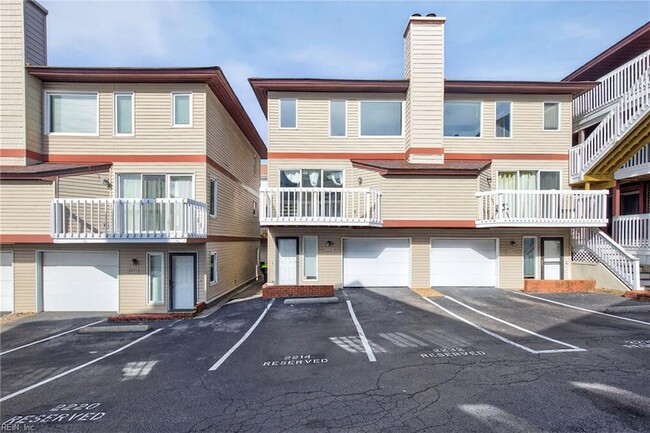 property at 2232 Vista Cir