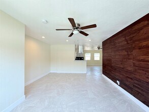 207 Tidwell Rd in Houston, TX - Building Photo - Building Photo