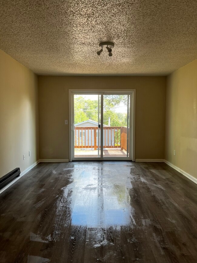 750 S 4th St, Unit 3 in Glenrock, WY - Building Photo - Building Photo