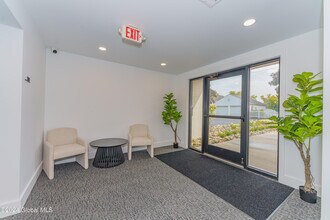 9 Laura Dr-Unit -211 in Cohoes, NY - Building Photo - Building Photo