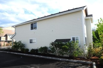 Housing Hope Park Place in Marysville, WA - Foto de edificio - Building Photo