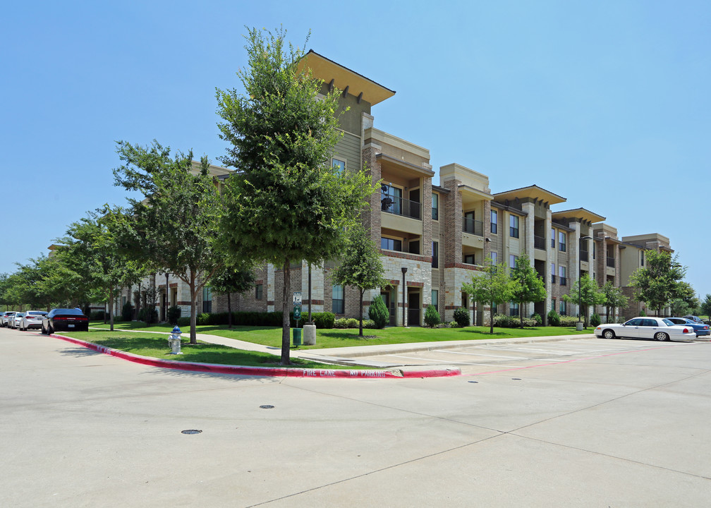 Residences at the Collection in Carrollton, TX - Building Photo