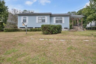 528 Truett Dr in Tallahassee, FL - Building Photo - Building Photo