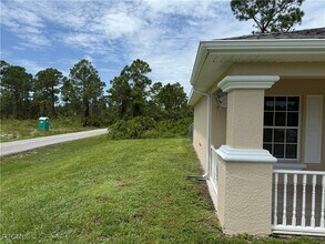 346 Brook Ave S in Lehigh Acres, FL - Building Photo - Building Photo