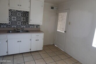 8421 Mercury St in El Paso, TX - Building Photo - Building Photo