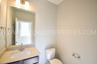 15323 Goldenrod Dr in Urbandale, IA - Building Photo - Building Photo
