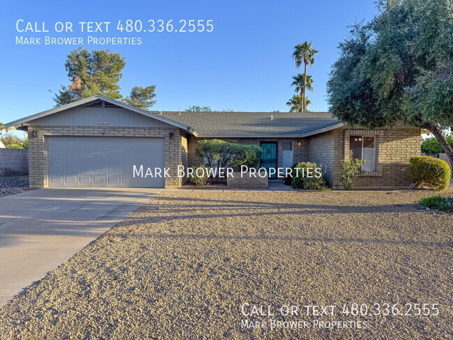 property at 6423 E Aire Libre Ln