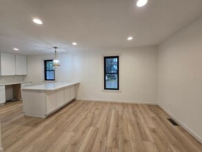 856 4th St SW in Forest Lake, MN - Building Photo - Building Photo