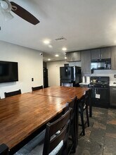 130 W 106th St in Los Angeles, CA - Building Photo - Building Photo