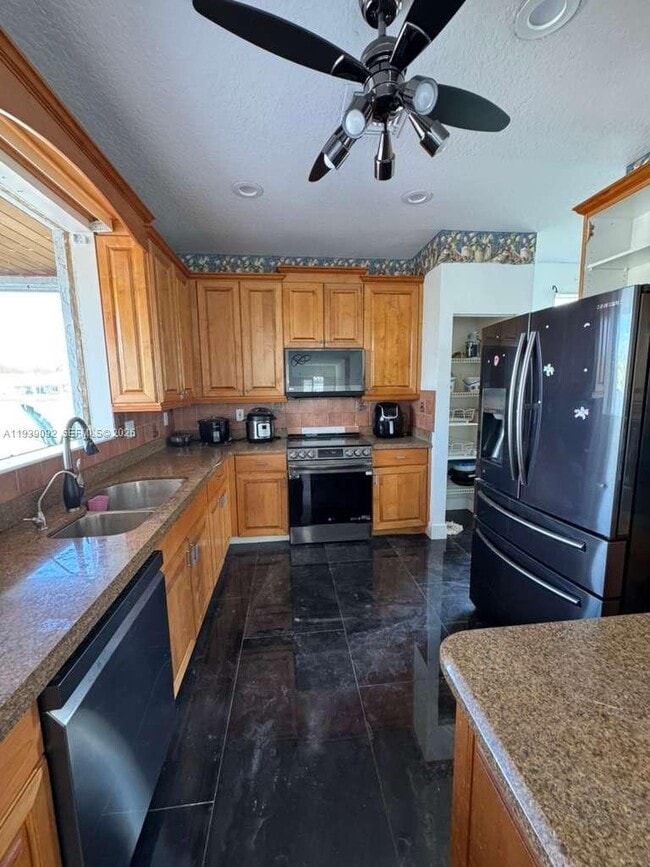 7109 Walden Pond Ct in Stuart, FL - Building Photo - Building Photo