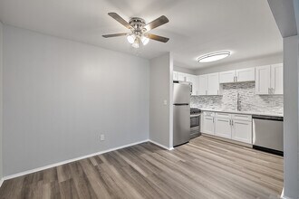 Arbor Haus Apartments - Ann Arbor, MI in Ann Arbor, MI - Building Photo - Building Photo