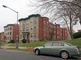 1315 Clifton St NW Apartments