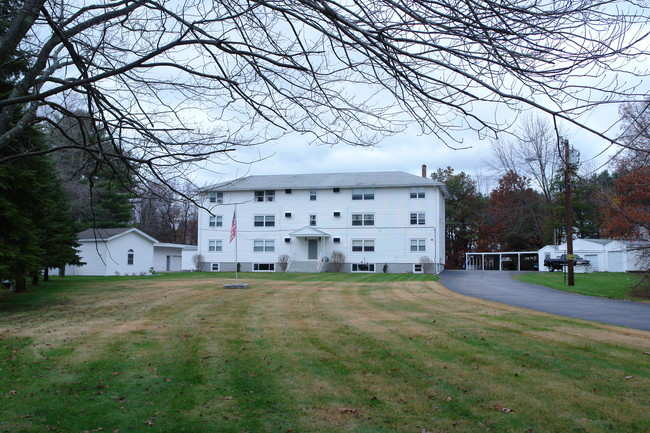 216 Green St in North Smithfield, RI - Building Photo - Building Photo