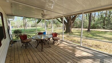 3496 Kennel Rd in Vernon, FL - Building Photo - Building Photo