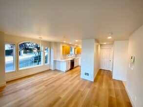 1029 Belmont Ave E in Seattle, WA - Building Photo - Building Photo
