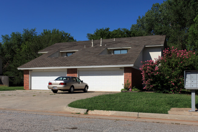 Sherwood Estates Duplexes in Oklahoma City, OK - Building Photo - Building Photo