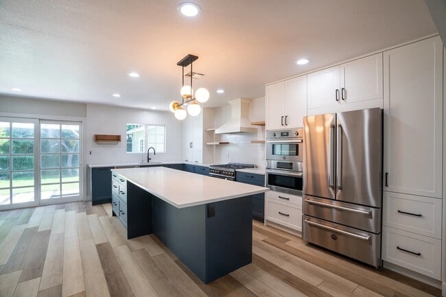 property at 10720 Oregon Ave