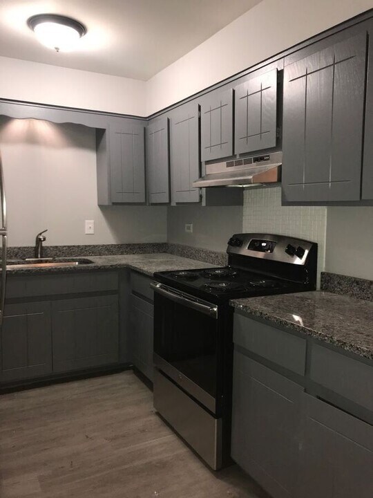 9702 Nottingham Ave in Chicago Ridge, IL - Building Photo